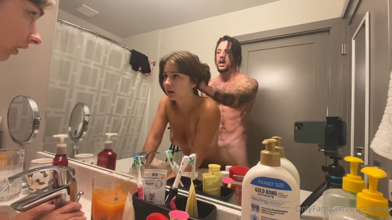 Lavynder Rain Bathroom Sextape Video Leaked